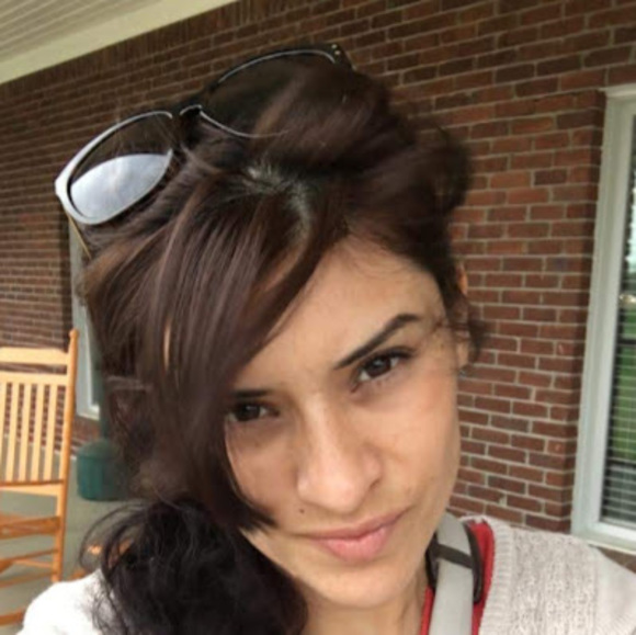 Meet your Posher, Jessica - Picture 1 of 1